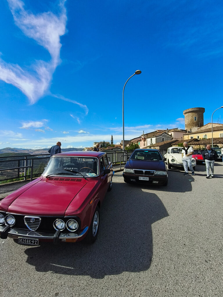 Esposizione auto storiche raduno Picerno Basilicata